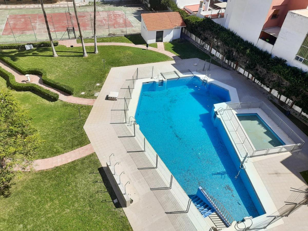 Flat2 Studio 150M From The Beach With Pool Torre Del Mar Zewnętrze zdjęcie
